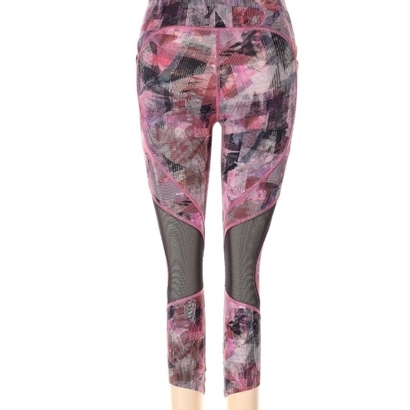 Lululemon 10 On Pace Crop *21" Sun Dazed Multi Pink  great pre owned condition - Picture 9 of 9